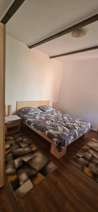 La Ovi Guest house