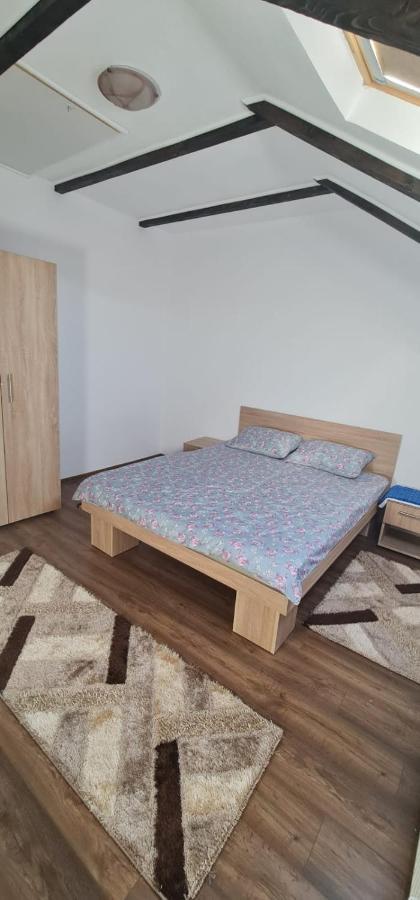 Guest house La Ovi *