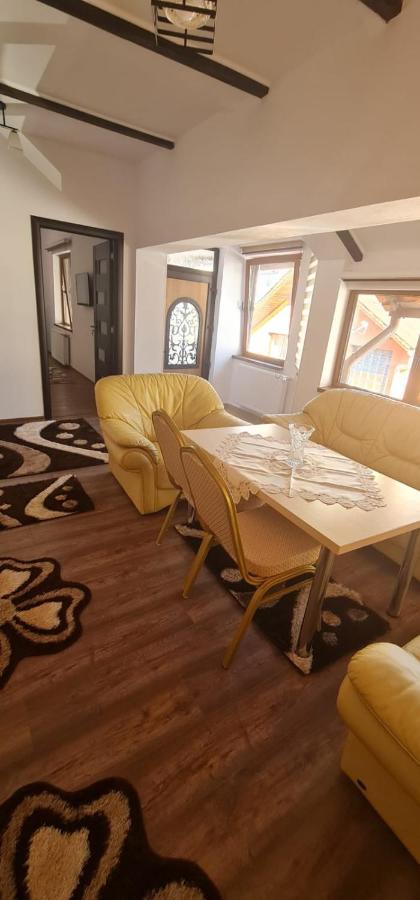 Guest house La Ovi *